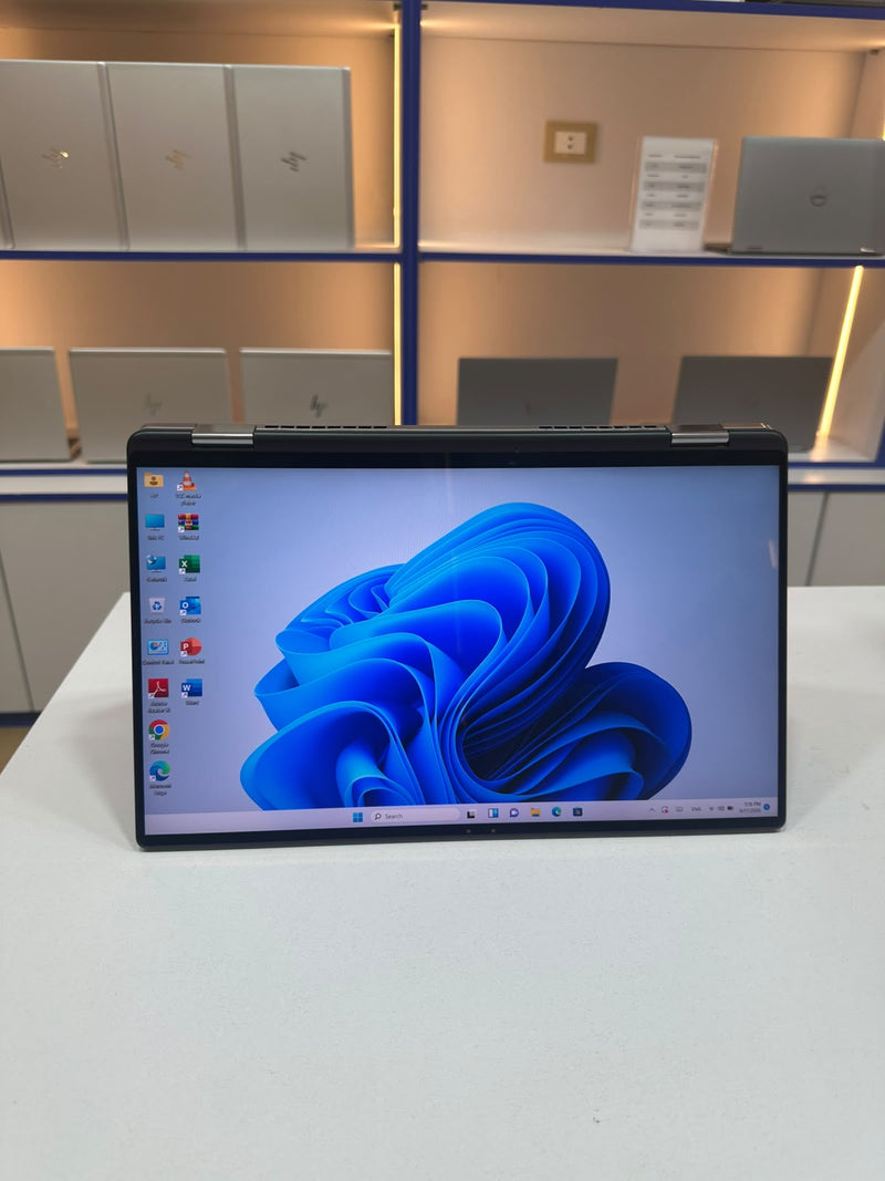 Used Dell Latitude 9520 2-IN-1 (Metal)  | Intel Core i7-11th Gen | 32GB RAM | 512GB SSD | 15.6” Touchscreen | Intel Iris Xe Graphics - 2