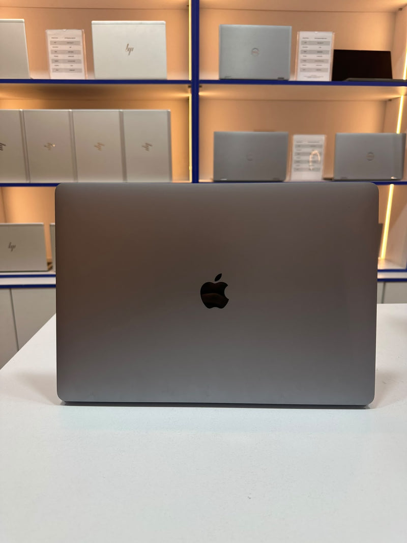 Used Apple MacBook Pro (2018) | Intel Core i7 | 16GB RAM | 512GB SSD | 15.4” Inch (2K) | 4GB AMD Graphics - 2