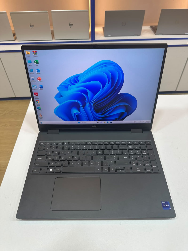 Used Dell Precision 7670 | Intel Core i9-12950 (HX) | 16GB RAM | 512GB SSD | 16” Screen | 8GB NVIDIA RTX A2000 Graphics - 1